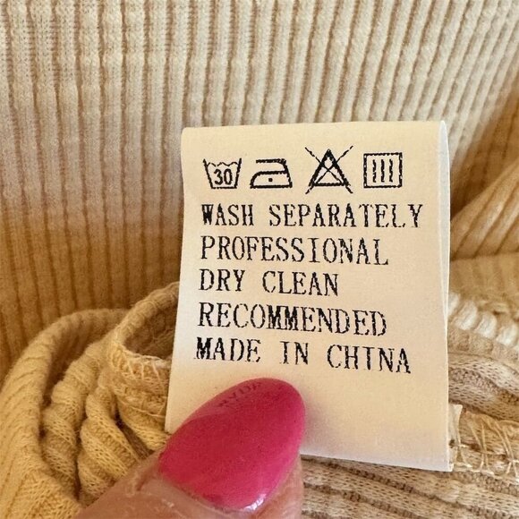 NWT Kissfix Women's Beige Long Sleeve Henley Top Size M - Picture 5 of 5